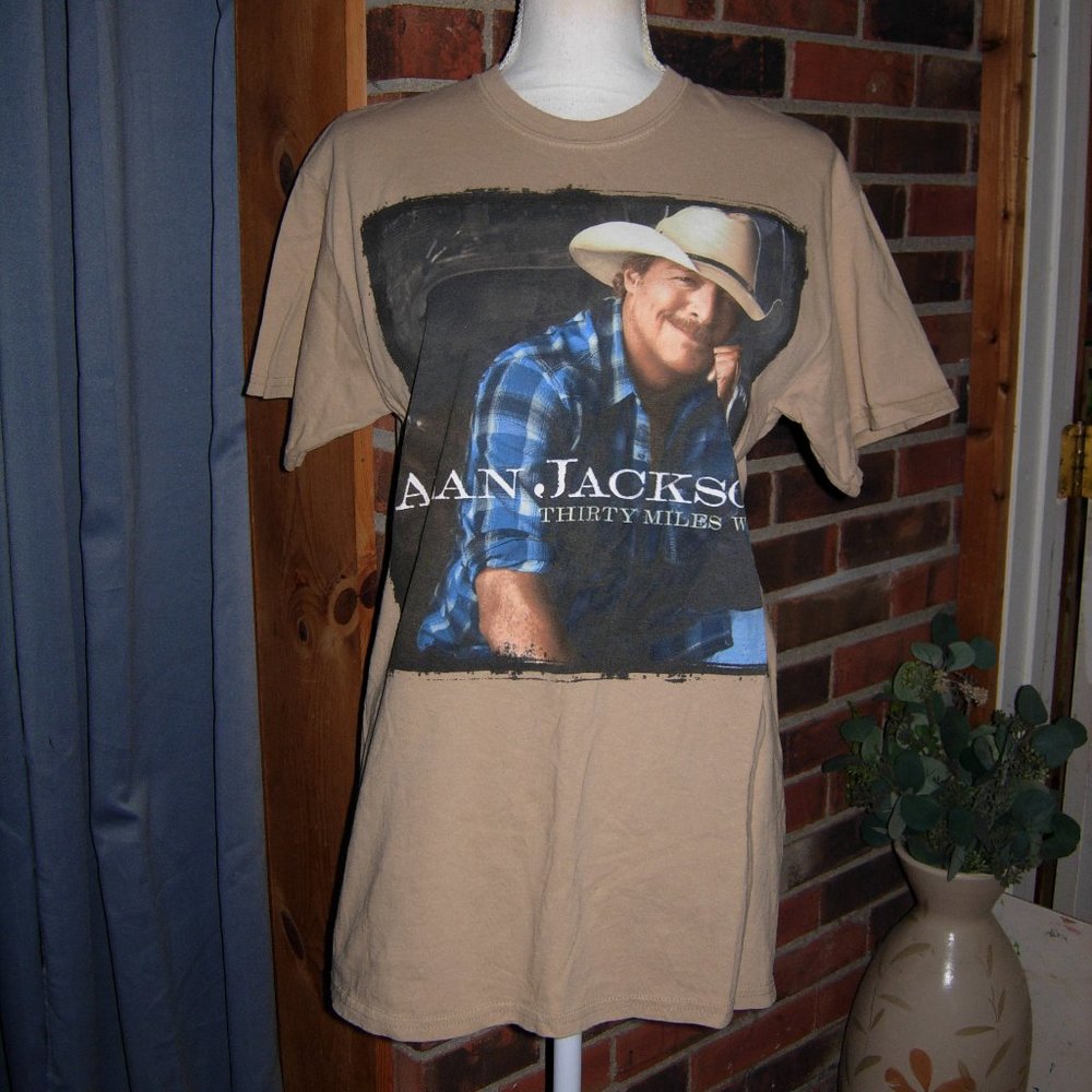 Alan Jackson Thirty Miles West T-Shirt M